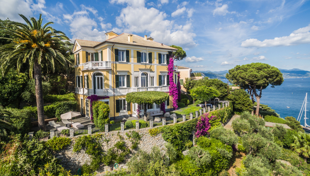 Un cinese compra la splendida villa Buonaccordo di Portofino per 35