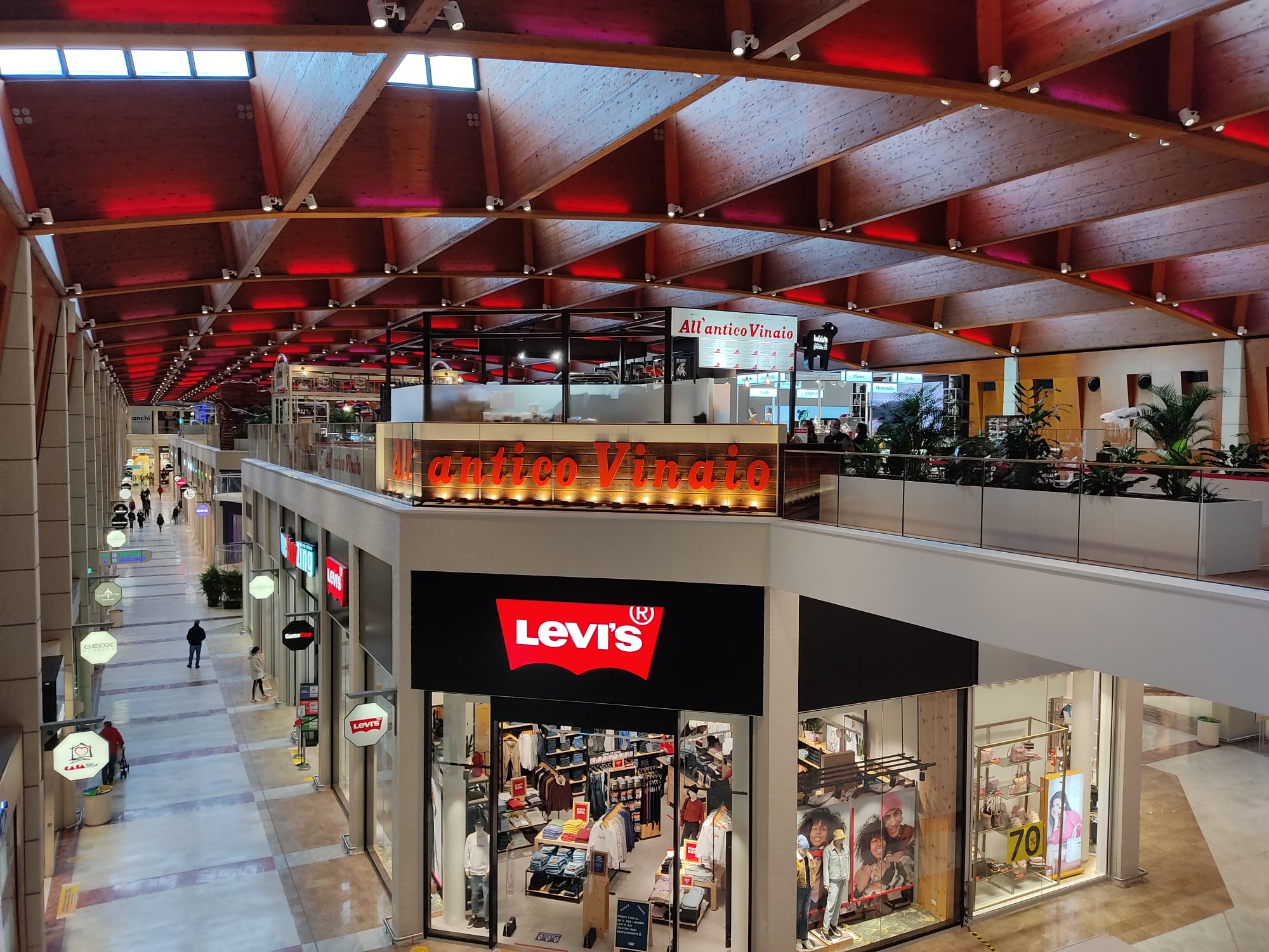 Inaugurato l'ampliamento del centro commerciale I Gigli a Firenze — idealista/news Inaugurato l'ampliamento del centro commerciale I Gigli a Firenze — idealista/news