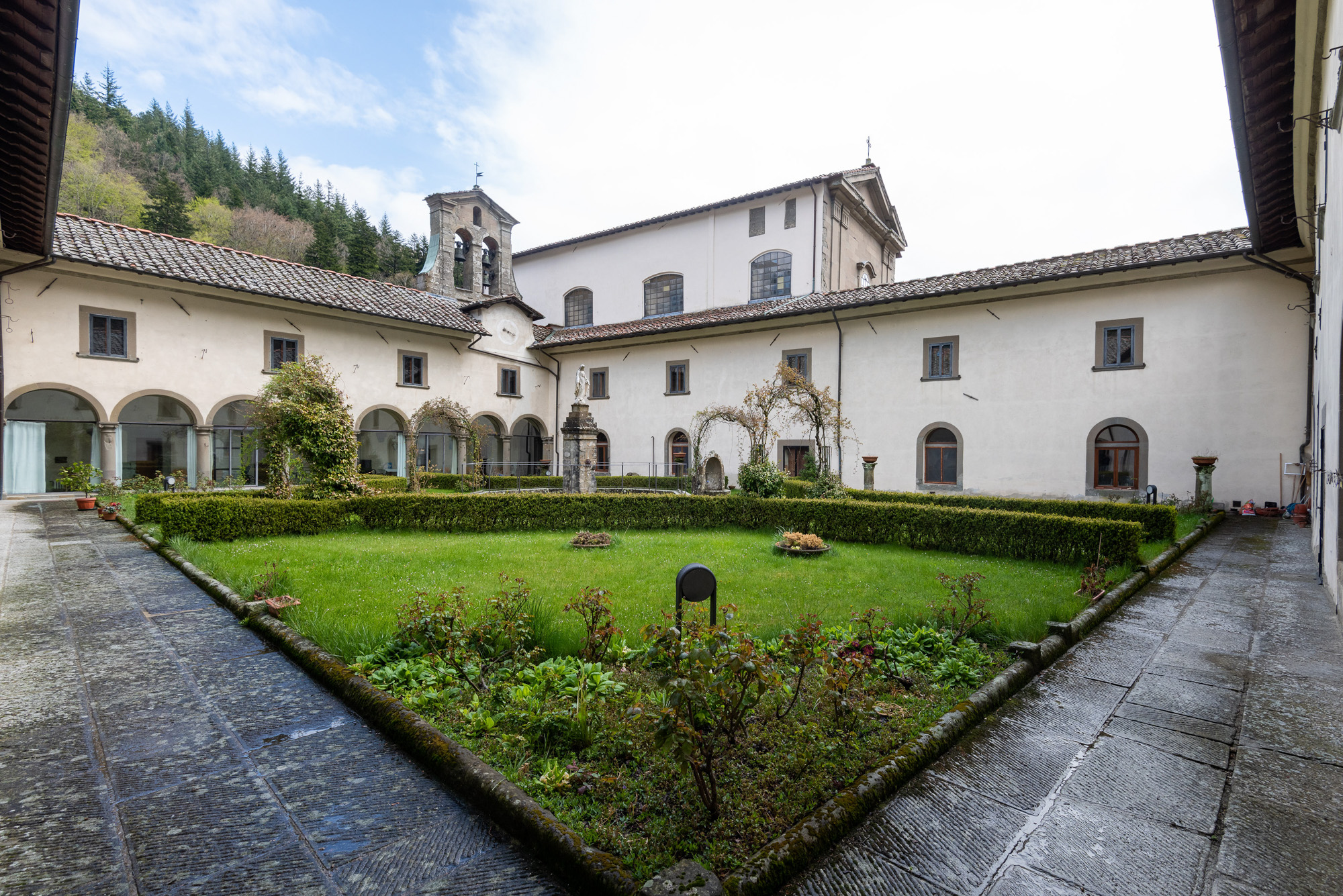 Un monastero che diventa biblioteca d’avanguardia