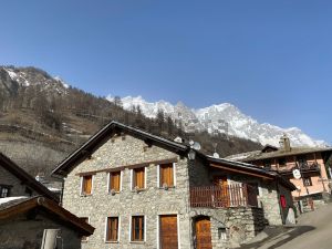Appartamento in Scorciatoia Raccourci della Palud, 11