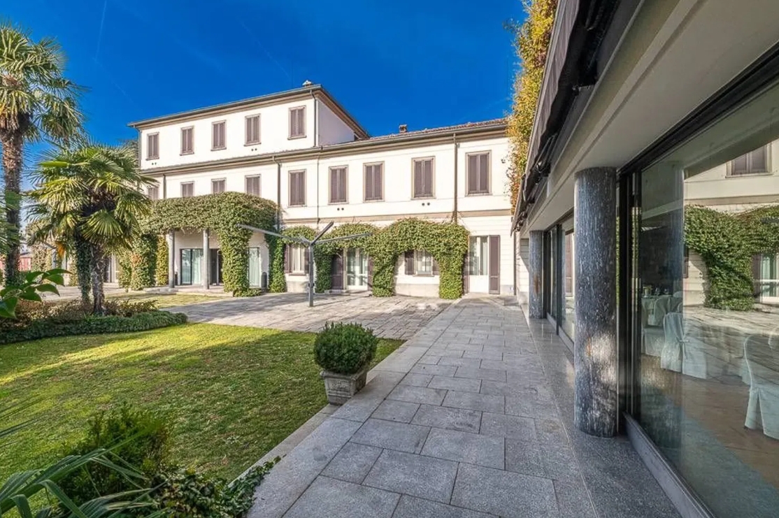 hotel in vendita