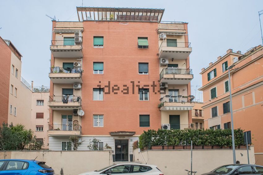 Trilocale in via Durazzo s.n.c.