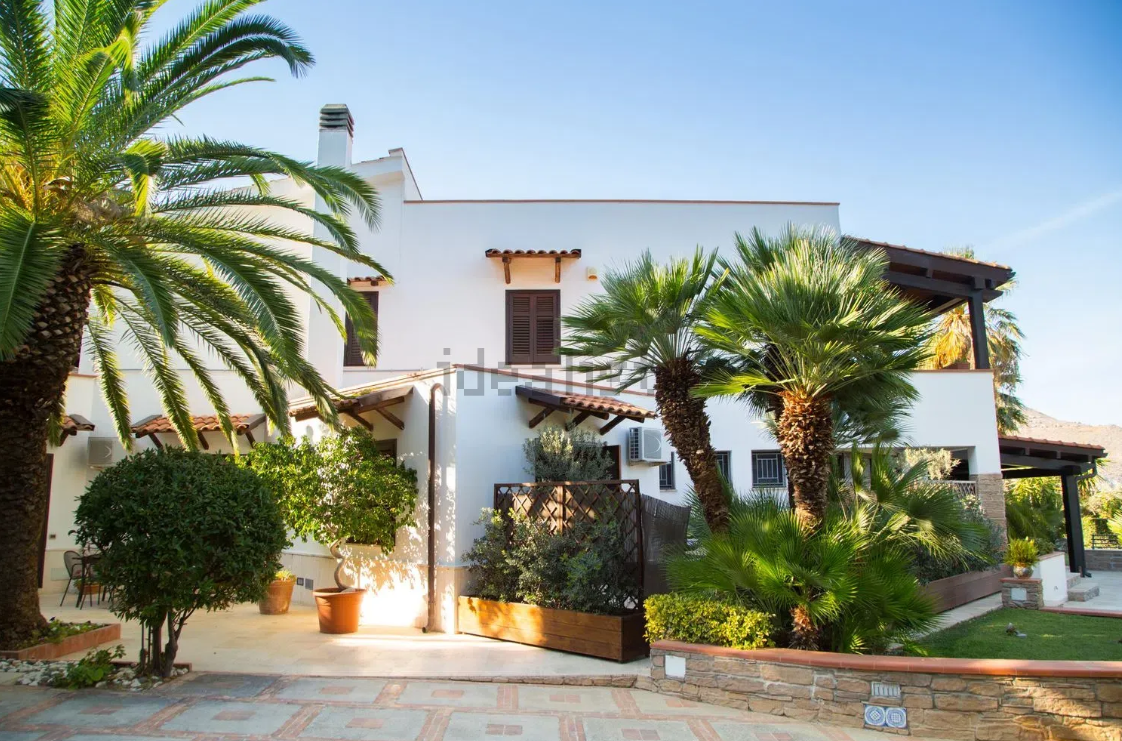 villa con piscina