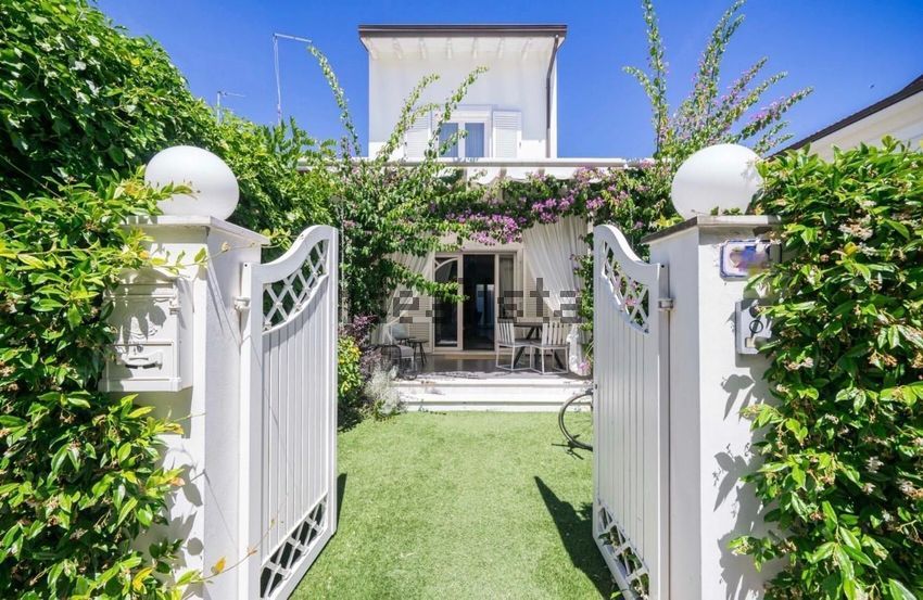 Villa in vendita in Via Agnelli s.n.c