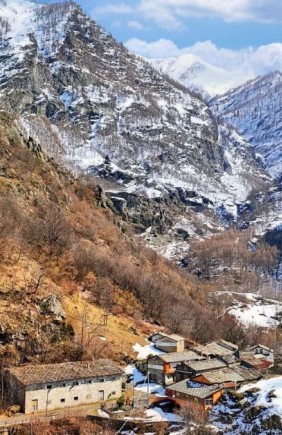 Italy mountain homes