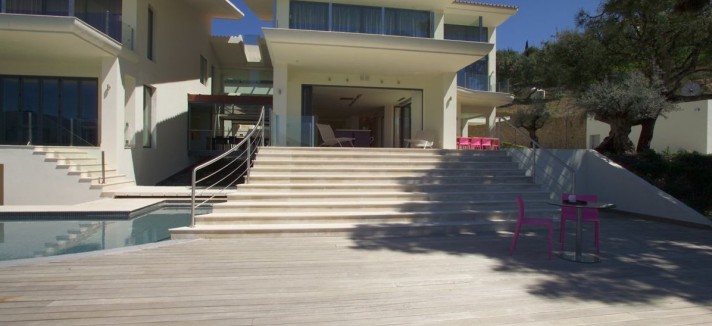 Troppi agenti immobiliari e poche compravendite?
