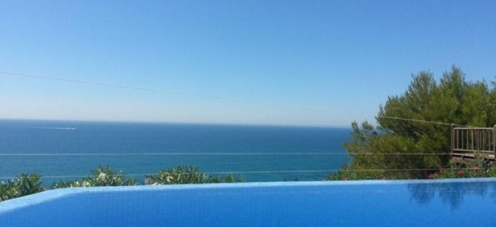 Villa in vendita in Albufeira e Olhos de Água, Albufeira
