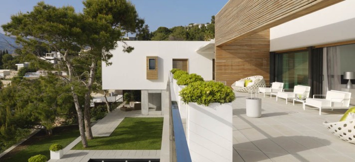 Pure-White-House-01-1
