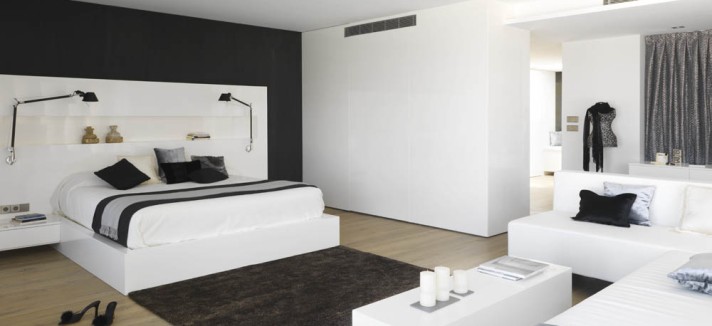 Pure-White-House-13