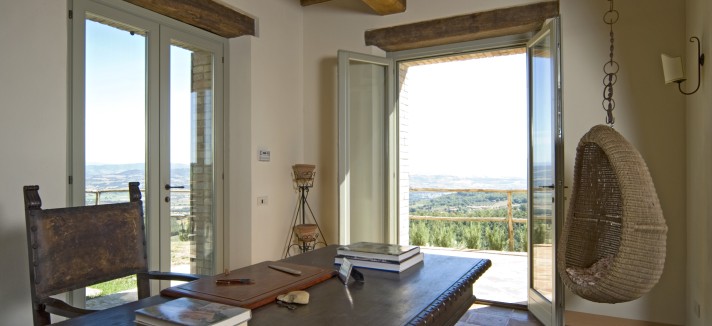 entrance_hall_writing_desk