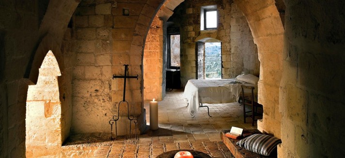 Le-Grotte-Della-Civita12