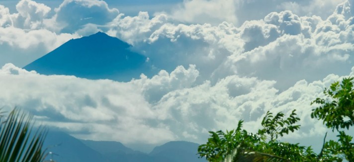 malimbu-cliff-villa-indonesia-2