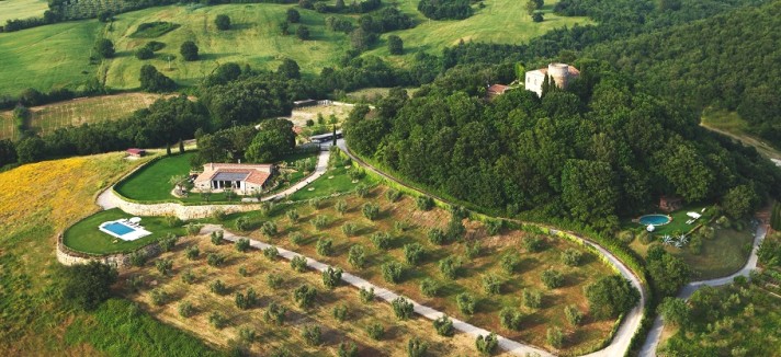 Luxury-Italian-Castle-Tuscany-03