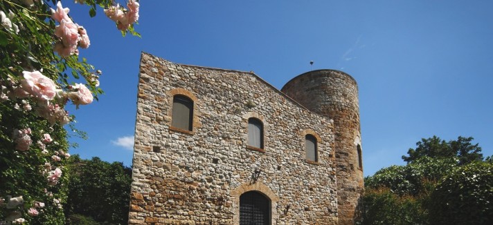 Luxury-Italian-Castle-Tuscany-09