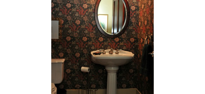powder-room