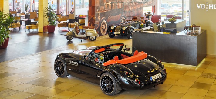 05_V8-Hotel-Lobby-2012