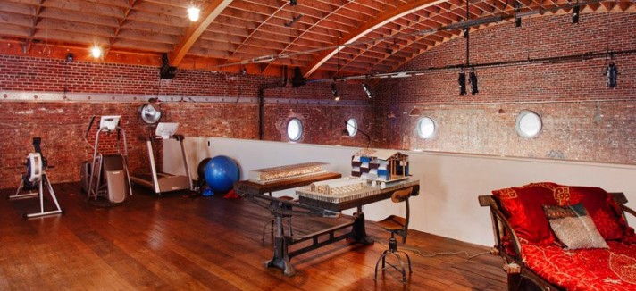 the-upper-part-of-the-loft-is-currently-being-used-as-a-gym