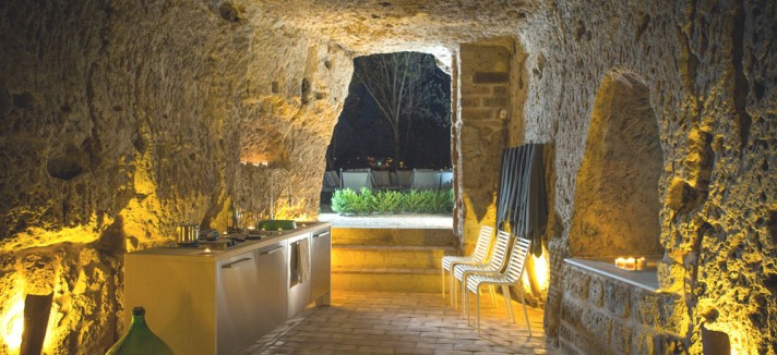 POOL-KITCHEN-A