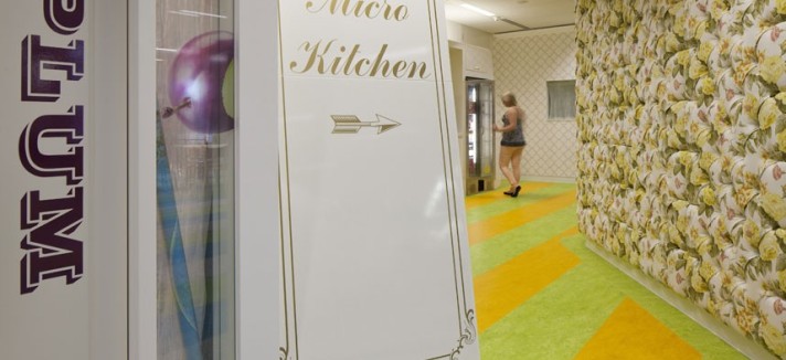 hallway-micro-kitc_2303571k
