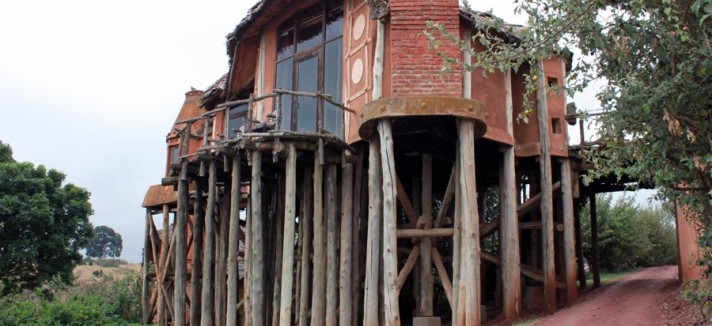 some-of-the-buildings-are-even-constructed-on-stilts-for-an-improved-view