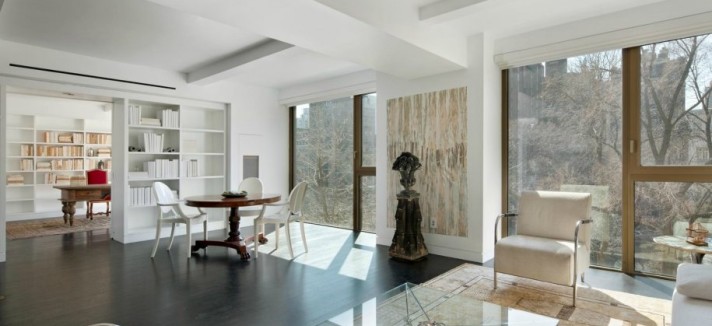 the-great-room-has-expansive-views-of-gramercy-park