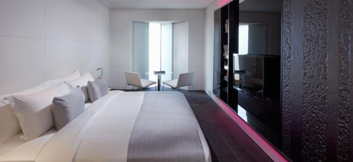10ame-london-moderoom