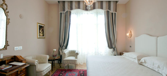 FireShot_Screen_Capture_061_-_Grand_Hotel_Rimini_albergo_5_stelle_lusso_riviera_romagnola_-_Phot