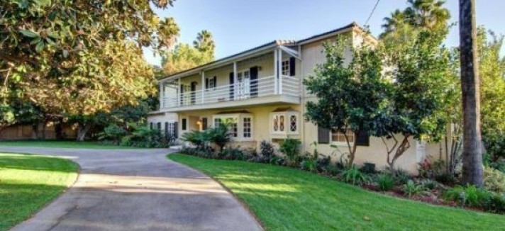exterior-0ba85a-573x430