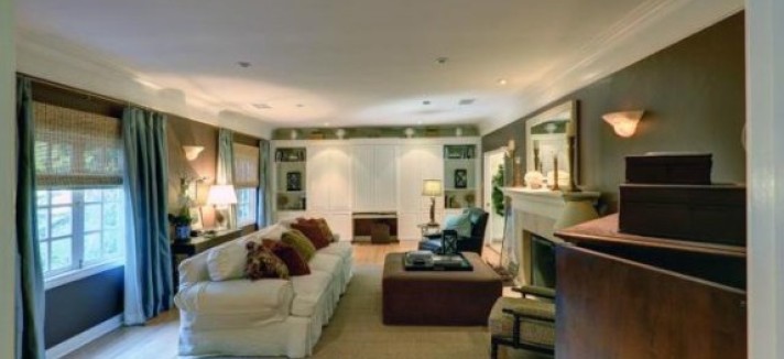 living-rm-92ddf1-573x430