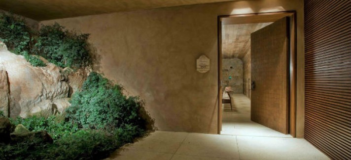 A-Palace-in-the-Mountains-12-1150x766
