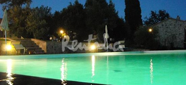 piscina_notte