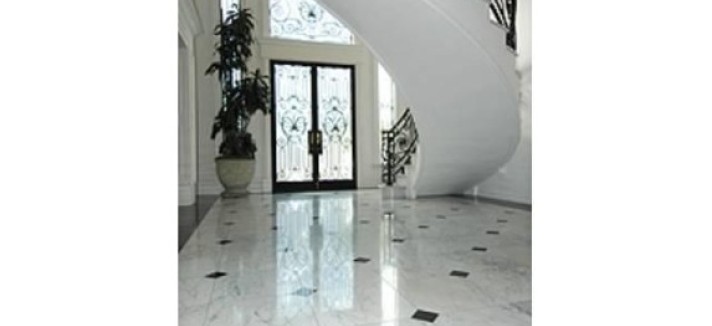 robert-pattinsons-rental-entryway-2-f872ab-573x430