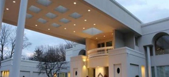 portico