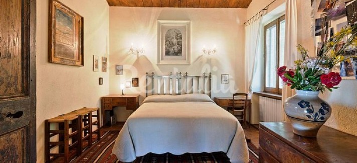 rentalia-saturnia-9