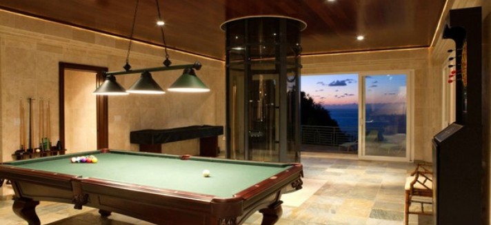 Water-Falling-Estate-on-The-Big-Island-16-950x633
