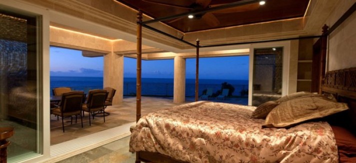 Water-Falling-Estate-on-The-Big-Island-17-950x633