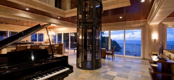 Water-Falling-Estate-on-The-Big-Island-9-950x633