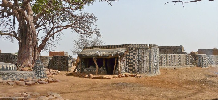 1024x683xafricanvillage13.jpg.pagespeed.ic_.mehshfrulm