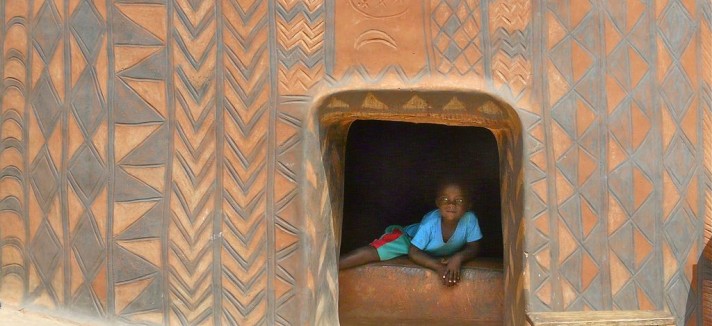 1024x683xafricanvillage2.jpg.pagespeed.ic_.uylh2_ocel