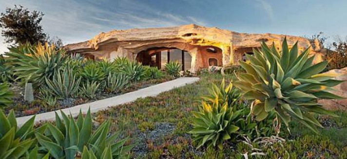 flintstones-house-dick-clark-1