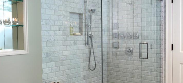 traditional-bathroom