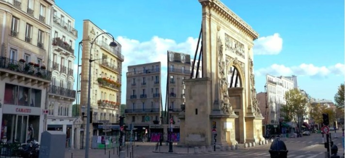 Edifici parigini "svuotati" con un programma di ritocco fotografico