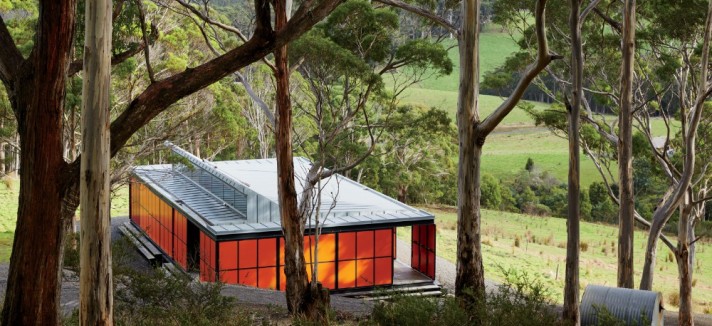 tasmania-prefab-retreat-by-mishoassosiates