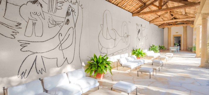 mansion-frescos-picasso4_0