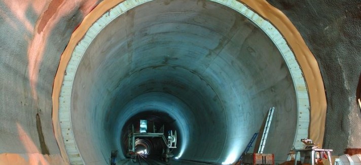 tunel-mas-largo-del-mundo_0