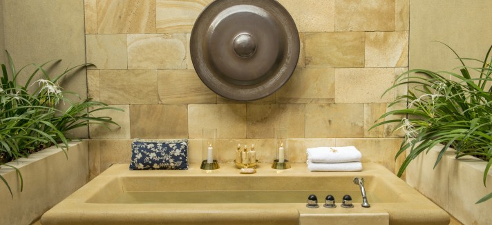 bathtub