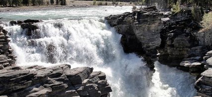 cascada-athabasca-canada