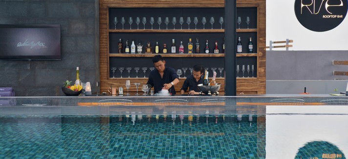 akyra-chiang-mai-infinity-swimming-pool-2