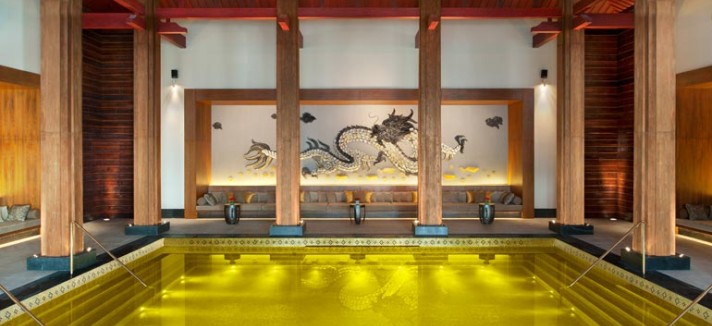 piscina-hotel-st-regis-tibet