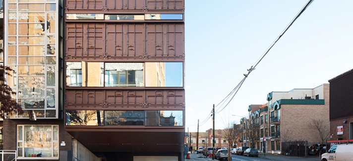 lot-ek-carroll-house-shipping-container-brooklyn-new-york-designboom-03
